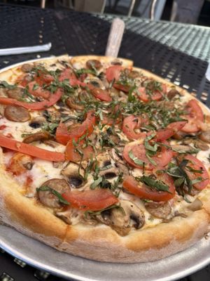 Primo's Pizzeria & Pub by null