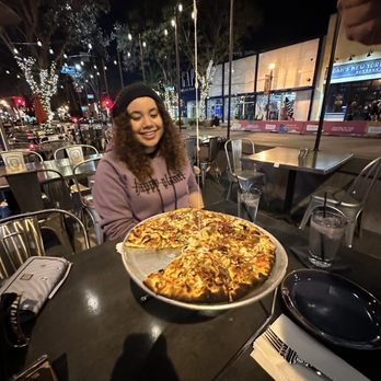 Over Under Public House - Truffle pizza - New American Near Me - Burbank, California