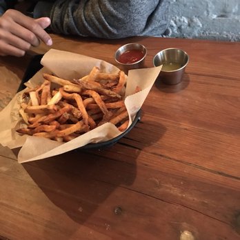 Toad Style - Nice fresh cut French  fries with freshly made ketchup - Vegan Near Me - Brooklyn, New York
