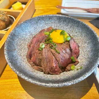 Shinya Shokudo - 和牛ビーフたたき丼Wagyu Tataki Donburi - Izakaya Near Me - Seattle, Washington Shinya Shokudo - 和牛ビーフたたき丼Wagyu Tataki Donburi - Izakaya Near Me - Seattle, Washington