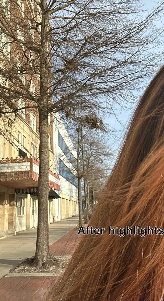 J.Co Salon & Blo'Dry Bar Image