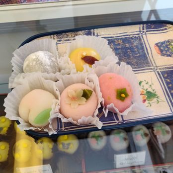 Chikara Mochi - Daifuku mochi, strawberry, peach, apple, and cherry blossom mochi - Bakeries Near Me - Gardena, California