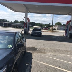 Ricky's Exxon