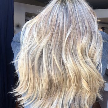 Veenuzy Studio - Hair Stylists Near Me Veenuzy Studio - Hair Stylists Near Me