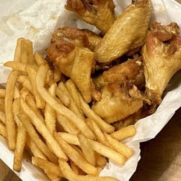 10 Piece Bone in Hawaii Wings and Fries