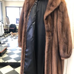 Luyen Tailor Shop - Repair seams and replaced whole lining.