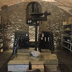 Ristorante Grillo - Underground Cellar