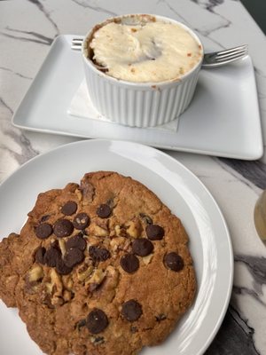 The MODERN Kitchen + Bar by null