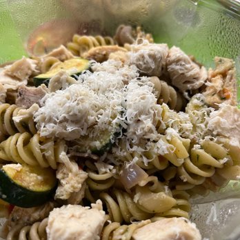 Delicious AF - Chicken Pesto Pasta Salad with Chicken - Cafes Near Me - Austin, Texas