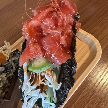 Engawa Fusion - Tuna Taco - Sushi Bars Near Me - Sacramento, California