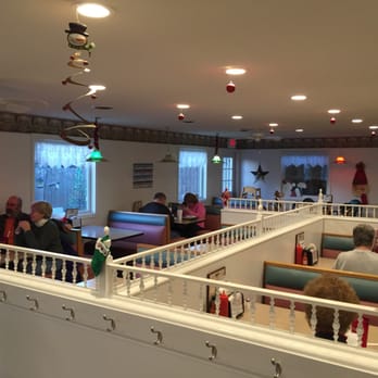 Janet's Diner - Dining area. - Diners Near Me - Dillsboro, Indiana