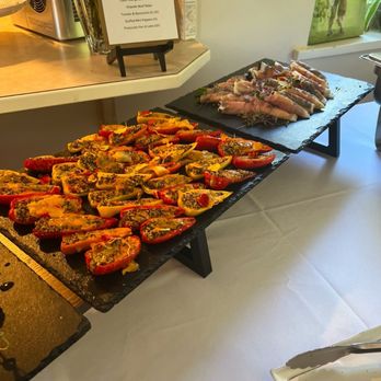 Howard & Co - Caterers Near Me - Burnaby, British Columbia Howard & Co - Caterers Near Me - Burnaby, British Columbia