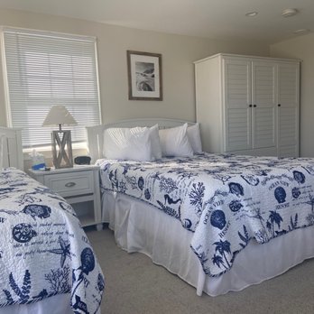 The Ocean View - Double Queens with 4 different pillows. Soft to firm. - Hotels Near Me - Centerville, Massachusetts The Ocean View - Double Queens with 4 different pillows. Soft to firm. - Hotels Near Me - Centerville, Massachusetts