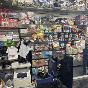 Cali Games - Video Game Stores Near Me - Lawndale, California
