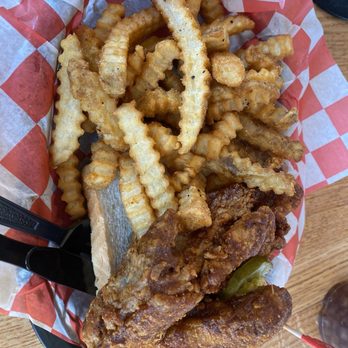 Hattie Bs - 1/4 chicken with fries. Mild. Perfect. - Chicken Wings Near Me - Dallas, Texas