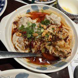 Spicy Wontons Pork Shrimp (8) / 紅油抄手 Spicy Wontons Pork Shrimp (8) / 紅油抄手