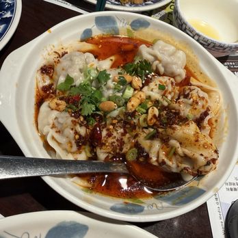 Mama Lu's Dumpling House - Spicy Wontons Pork Shrimp (8) / 紅油抄手 - Dim Sum Near Me - Monterey Park, California Mama Lu's Dumpling House - Spicy Wontons Pork Shrimp (8) / 紅油抄手 - Dim Sum Near Me - Monterey Park, California