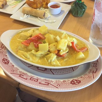 Kong Thai - Yellow curry with chicken - Thai Near Me - Seabrook, New Hampshire Kong Thai - Yellow curry with chicken - Thai Near Me - Seabrook, New Hampshire