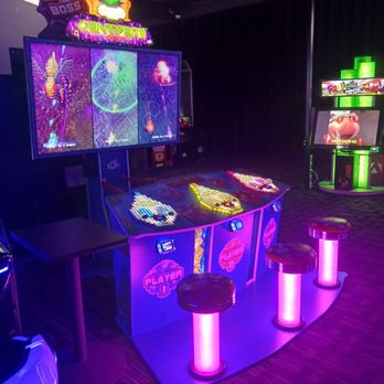 Dave & Buster's Bellevue - Arcades Near Me - Bellevue, Washington Dave & Buster's Bellevue - Arcades Near Me - Bellevue, Washington