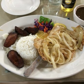 Florida Restaurant - Grilled chicken with onions - Cuban Near Me - Downey, California Florida Restaurant - Grilled chicken with onions - Cuban Near Me - Downey, California