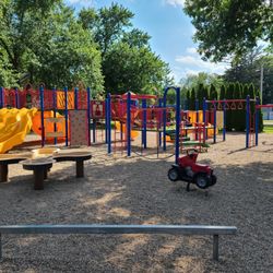 Hanlontown Main Park