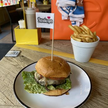 Bareburger - Cobble Hill - Elk burger on a Brioche bun with pepper jack cheese, lettuce, tomato, ketchup and mayo. - Burgers Near Me - Brooklyn, New York