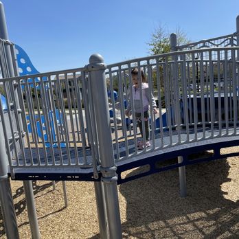 Victory Park - Parks Near Me - Tustin, California