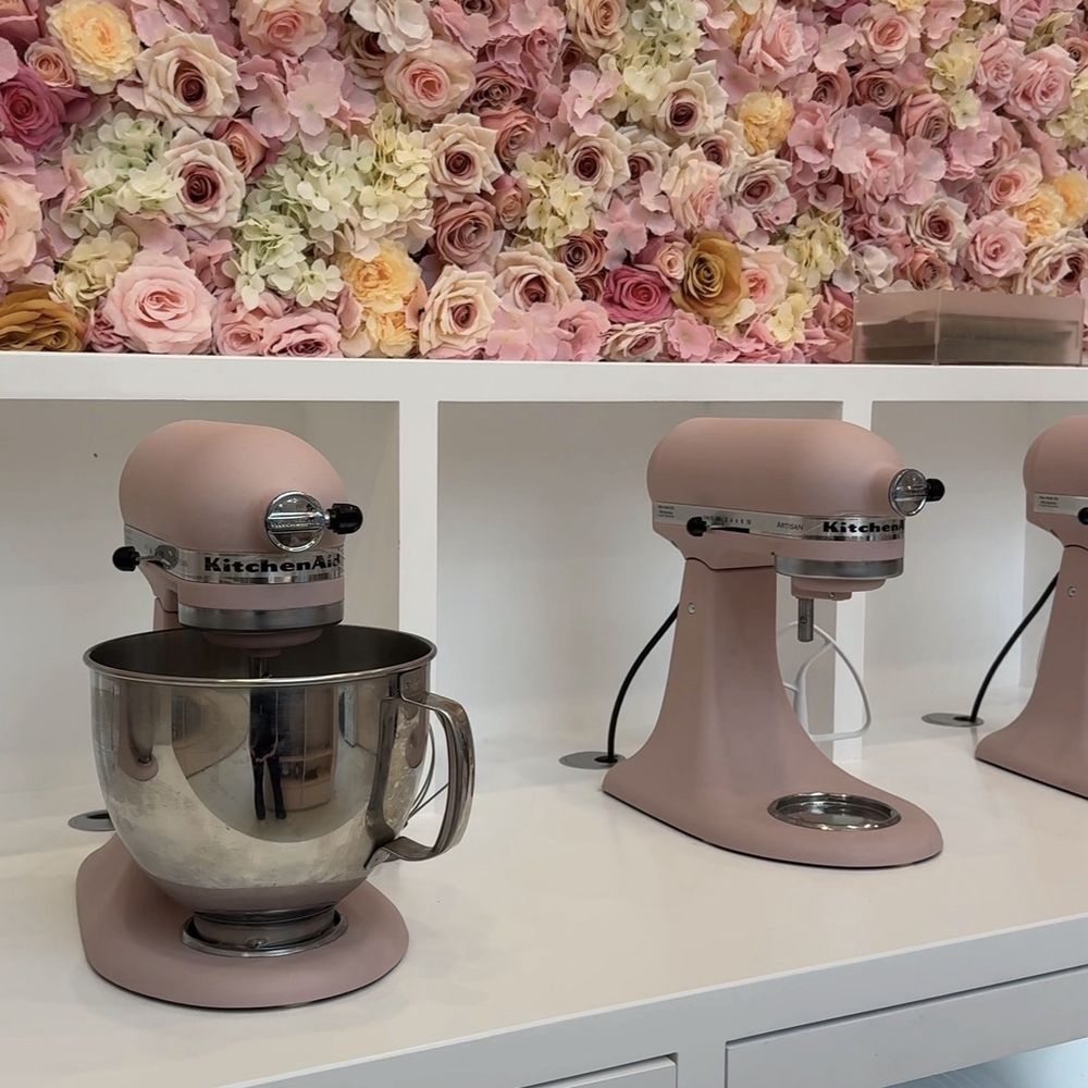 Bakebe - Mixer station - Custom Cakes Near Me - Markham, Ontario Bakebe - Mixer station - Custom Cakes Near Me - Markham, Ontario