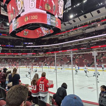 United Center - Stadiums & Arenas Near Me - Chicago, Illinois