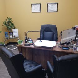 Precious Metals Refinery - PMR has no backrooms, your valuables will be examined in front of you in our private buying offices.