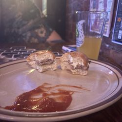 Dive 106 - Lamb sliders!