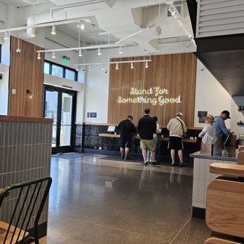 Shake Shack - Self serve line - Burgers Near Me - Tigard, Oregon Shake Shack - Self serve line - Burgers Near Me - Tigard, Oregon