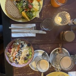 YADA YADA breakfast club