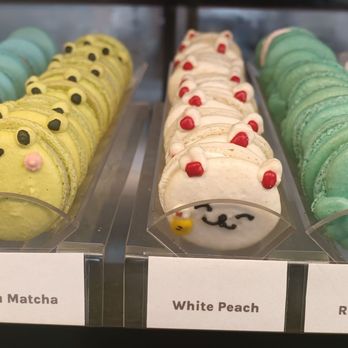Daan Go Cake Lab - Desserts Near Me - Richmond, British Columbia Daan Go Cake Lab - Desserts Near Me - Richmond, British Columbia