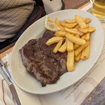 L'Antica Birreria Peroni - Bistecca de manzo n fries - Beer Bar Near Me - Rome, RM