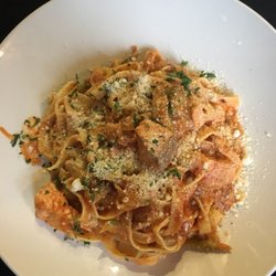 Linguine with asparagus & salmon