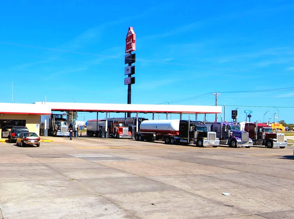 SAPP BROS. TRAVEL CENTER Updated June 2024 17 Photos 3432 South