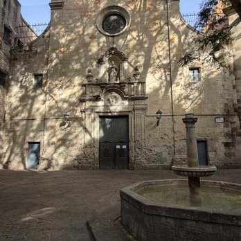 A Restaurant - Sant Felip Neri courtyard - Catalan Near Me - Barcelona, B
