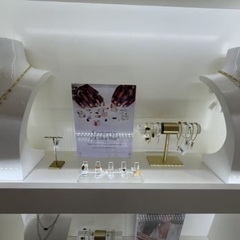 Kendra Scott - Jewelry Near Me - Deer Park, Illinois Kendra Scott - Jewelry Near Me - Deer Park, Illinois