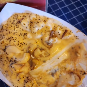 Famous Dave's Bar-B-Que - Chili ok, Mac & cheese ok. - Barbeque Near Me - Reno, Nevada