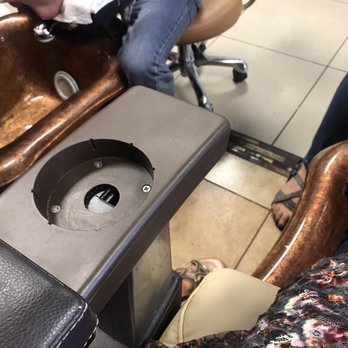 Nail Style - Classy arm rests with broke cup holders. - Nail Salons Near Me - Garden City, Kansas Nail Style - Classy arm rests with broke cup holders. - Nail Salons Near Me - Garden City, Kansas