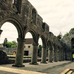 Boyle Abbey  Mainistir na Búille