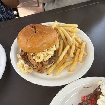 Stacks Pancake House - Burger - Breakfast & Brunch Near Me - Irvine, California