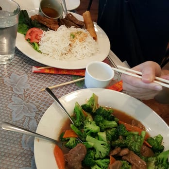 Grasshopper Restaurant - Chinese Near Me - Allston, Massachusetts