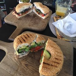 La Botanita - Great bagel sandwiches lightly toasted!