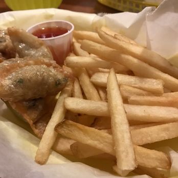 Esquire Lounge - Appetizers - Pizza Near Me - Champaign, Illinois Esquire Lounge - Appetizers - Pizza Near Me - Champaign, Illinois