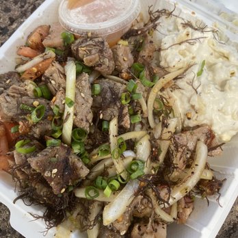 Hamada General Store - Steak Poke style plate - Salad Near Me - Honolulu, Hawaii Hamada General Store - Steak Poke style plate - Salad Near Me - Honolulu, Hawaii