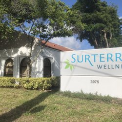 Surterra Wellness - Boynton Beach - Exterior entrance