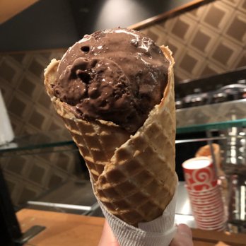 Salt & Straw - Chocolate Gooey Brownie - Ice Cream & Frozen Yogurt Near Me - Seattle, Washington Salt & Straw - Chocolate Gooey Brownie - Ice Cream & Frozen Yogurt Near Me - Seattle, Washington