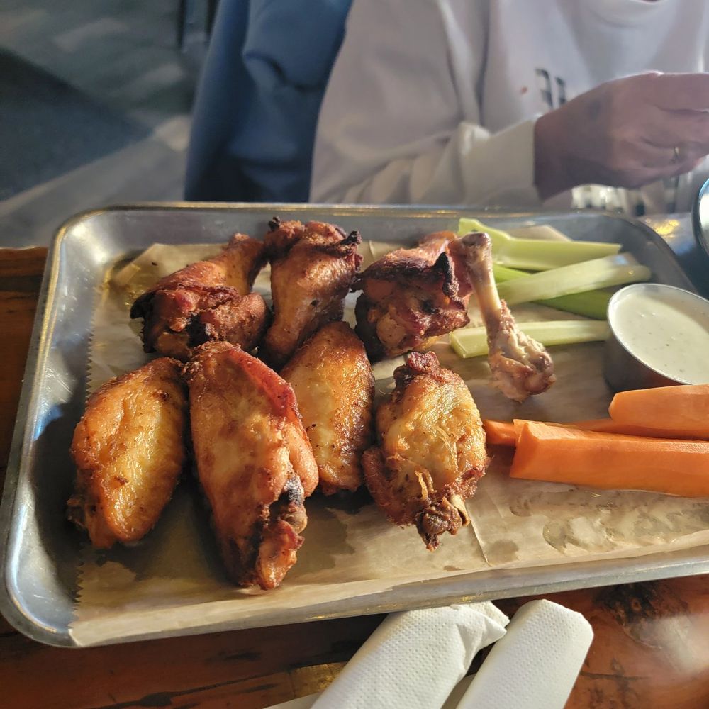 The Burger Social - Chicken wings plan Tammy 2022 - Bars Near Me - Wheaton, Illinois The Burger Social - Chicken wings plan Tammy 2022 - Bars Near Me - Wheaton, Illinois